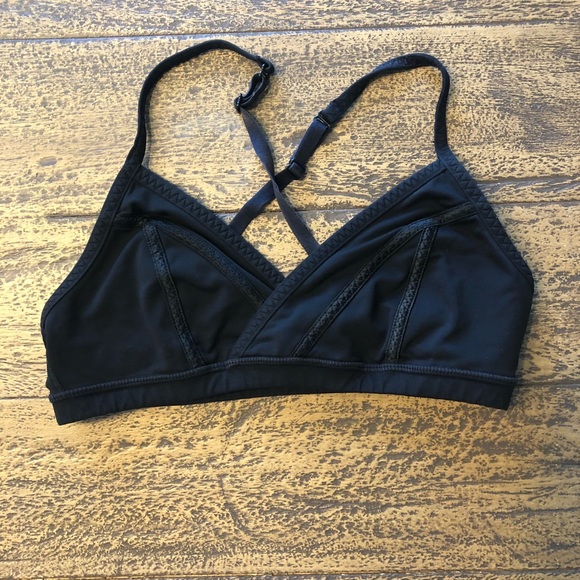 lululemon triangle sports bra